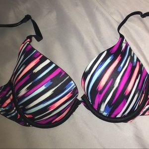NWOT VS Pink Push Up Bra